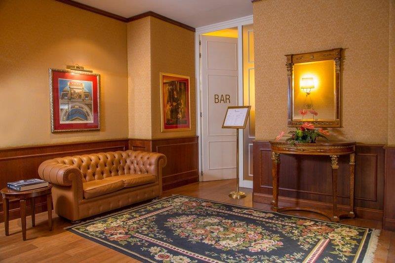 Milton Hotel 4*