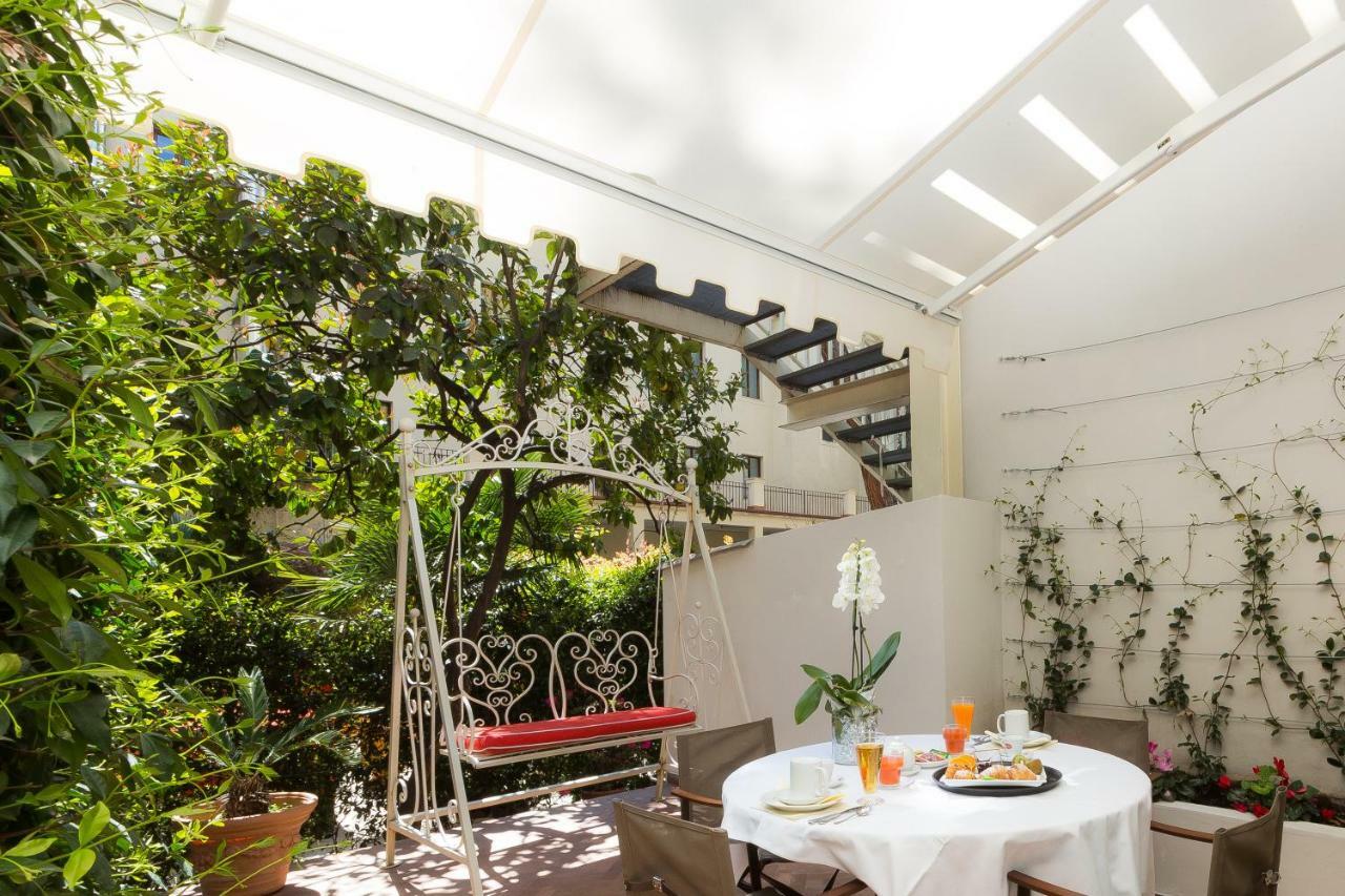 Milton Hotel 4*